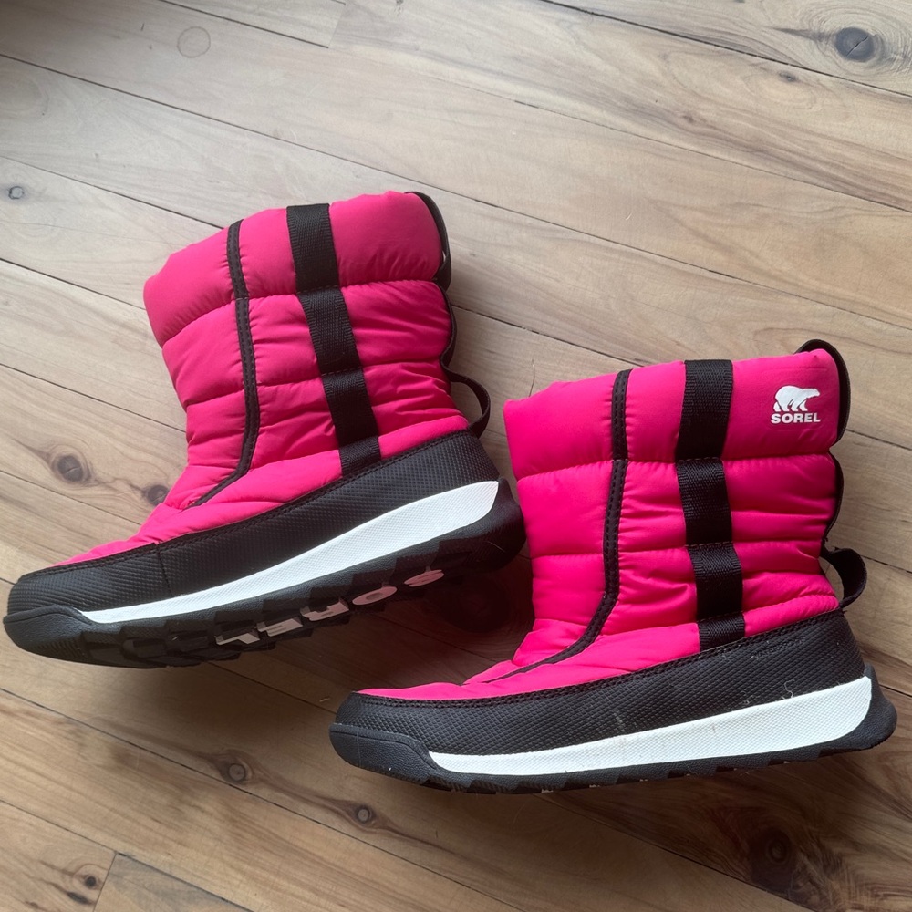 Sorel Kids Pink Black White Snow Boots😍❄️